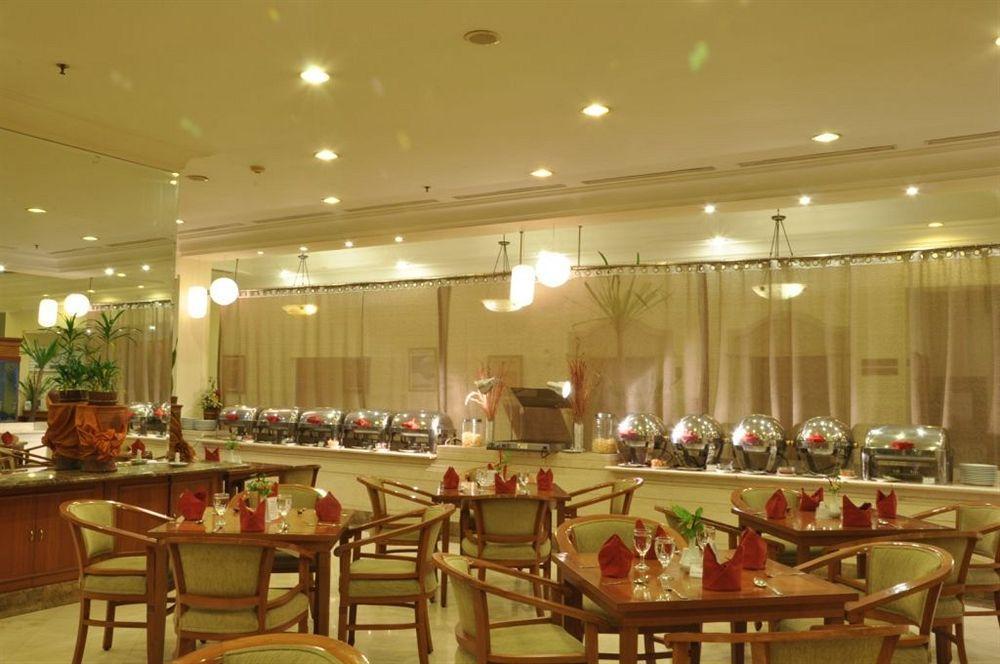 Singgasana Hotel Makassar Luaran gambar