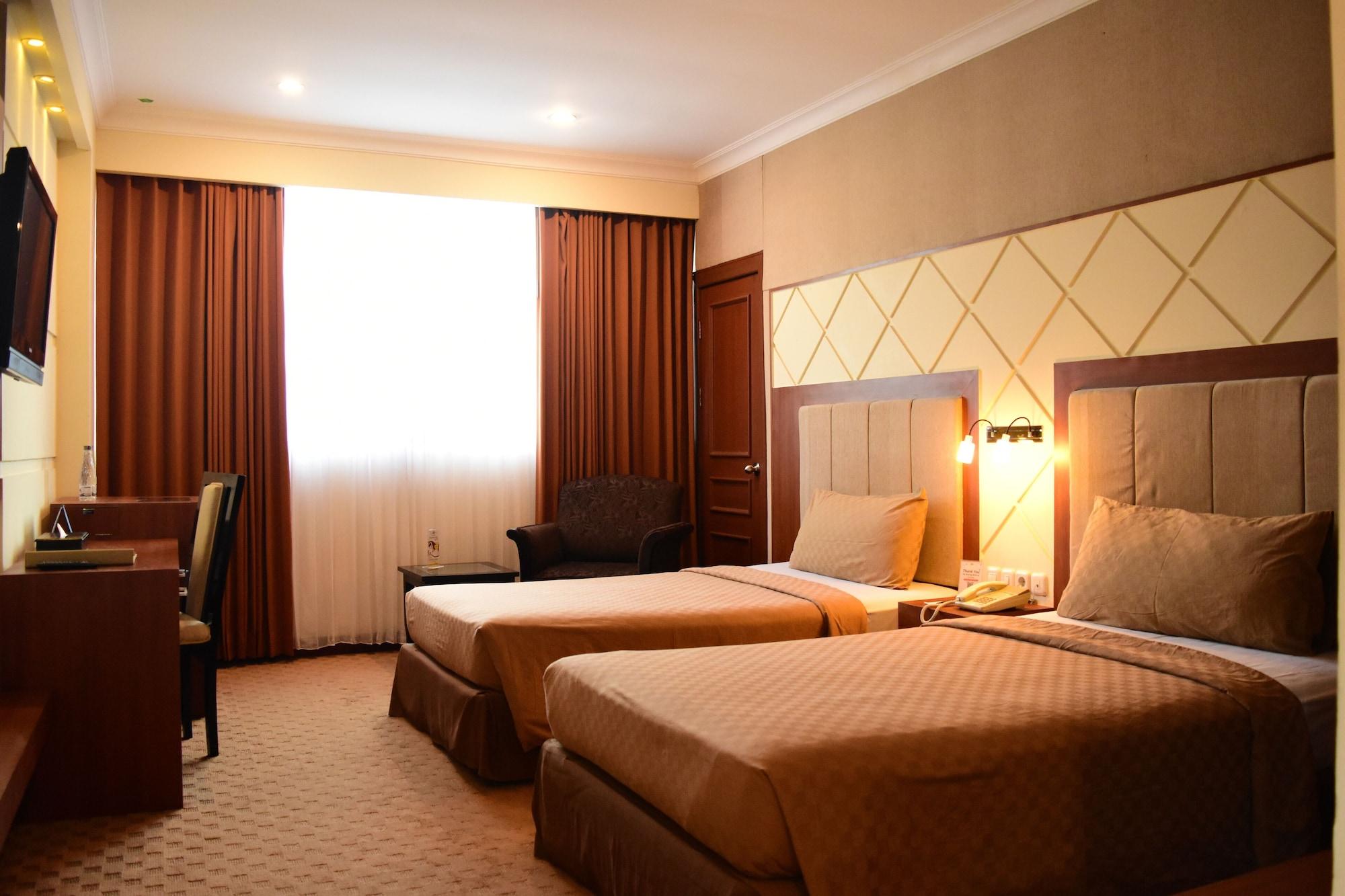 Singgasana Hotel Makassar Luaran gambar