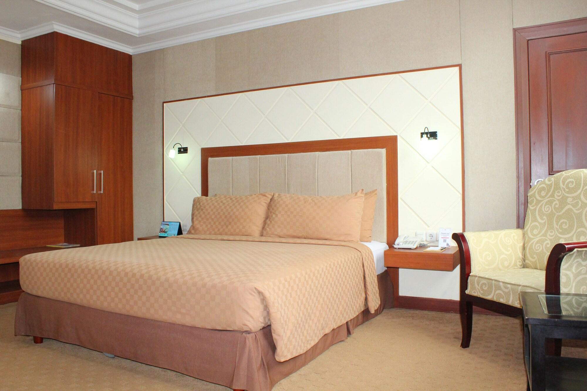 Singgasana Hotel Makassar Luaran gambar