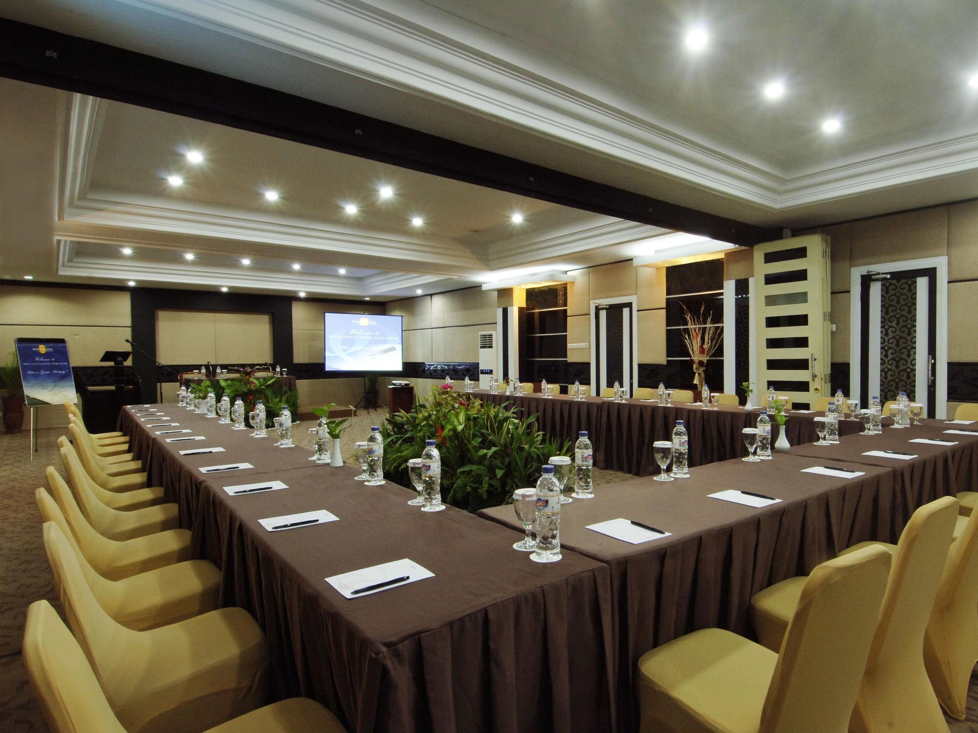 Singgasana Hotel Makassar Luaran gambar