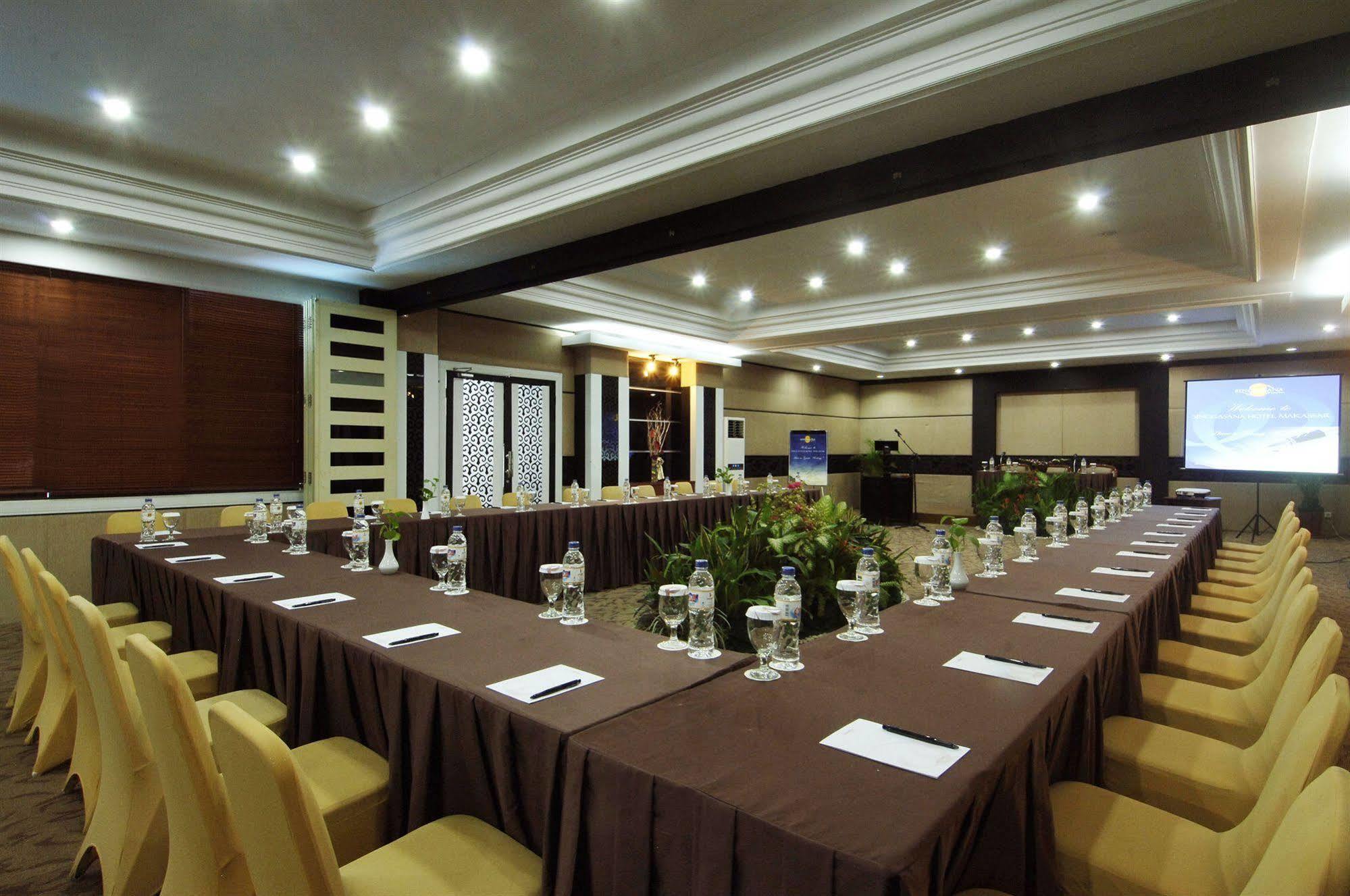 Singgasana Hotel Makassar Luaran gambar